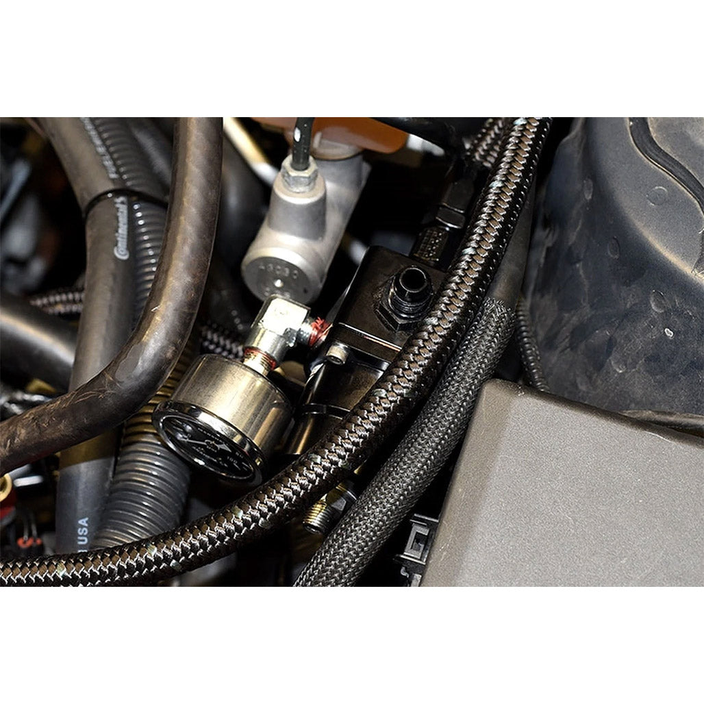 IAG Performance 0-100 PSI Liquid Filled Fuel Pressure Gauge (Black Face).