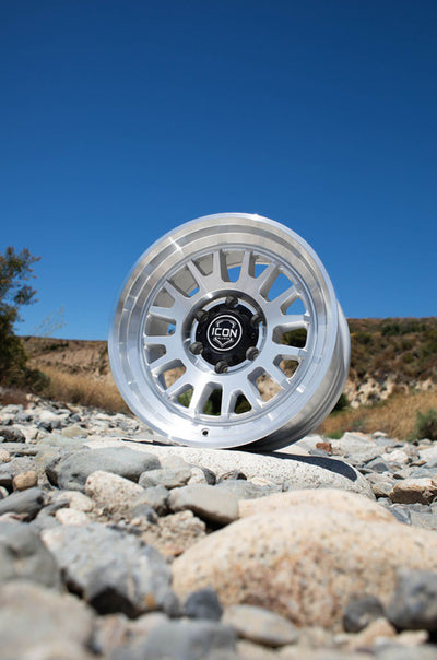 ICON Anza 17x8.5 / 6x5.5 / 0mm / 4.75in BS Silver Machined Wheel