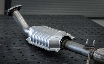 MagnaFlow Direct Fit Catalytic Converter 06-08 Subaru Legacy 2.5L
