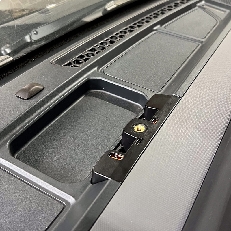 IAG I-Line Dash USB Hub For 2021+ Ford Bronco