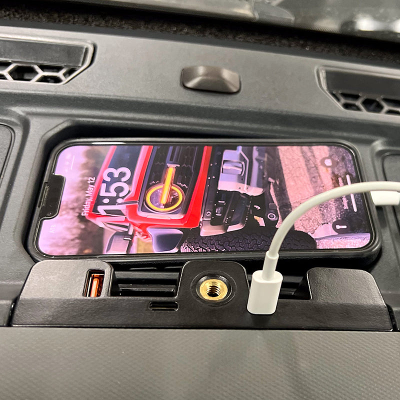 IAG I-Line Dash USB Hub For 2021+ Ford Bronco